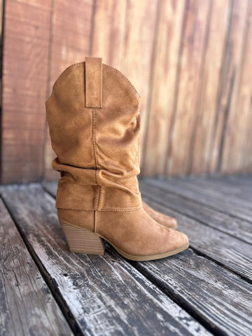 Slouchie Otter Camel Boot